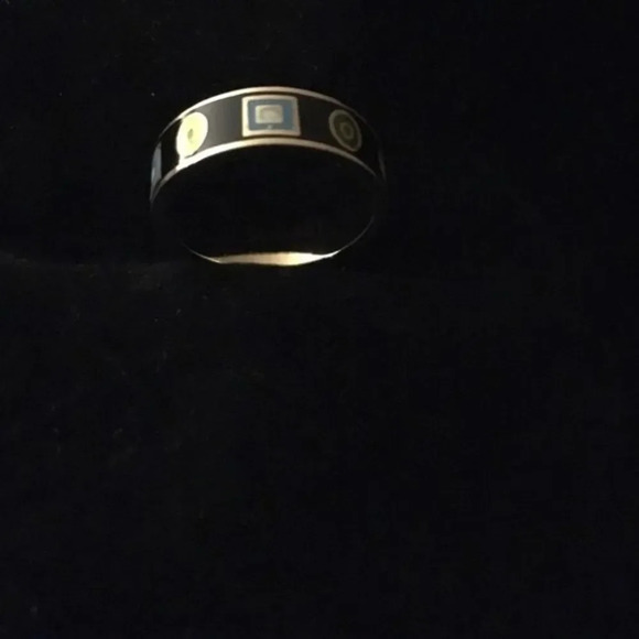Ring   - Picture 3 of 3